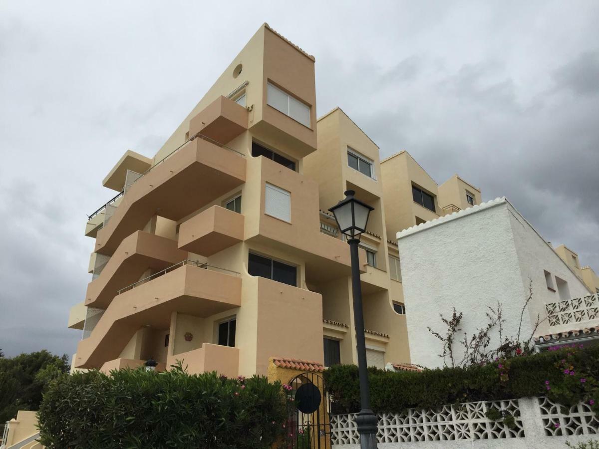 شقة Casa Cachita-En 1ª Linea De Playa إِستيبونا المظهر الخارجي الصورة
