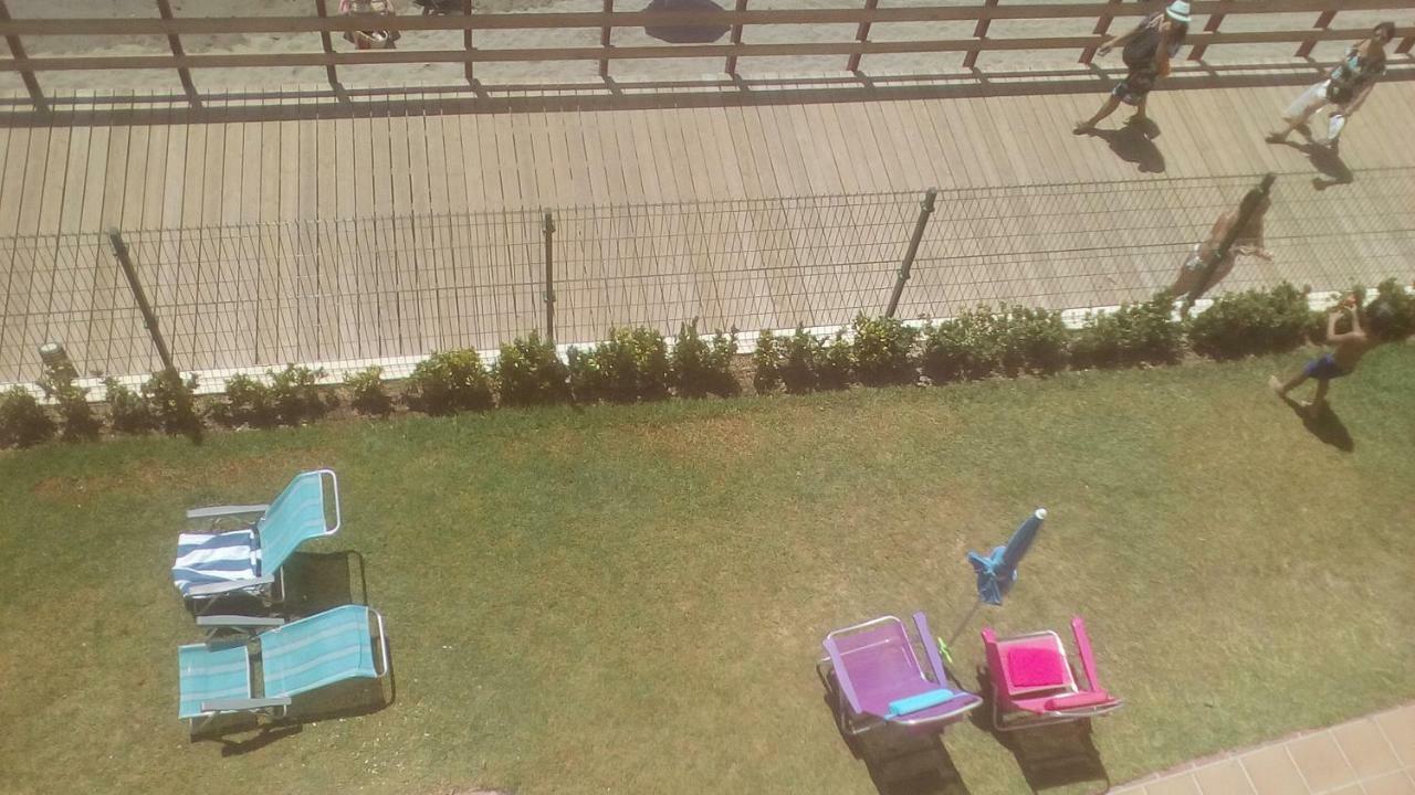 شقة Casa Cachita-En 1ª Linea De Playa إِستيبونا المظهر الخارجي الصورة