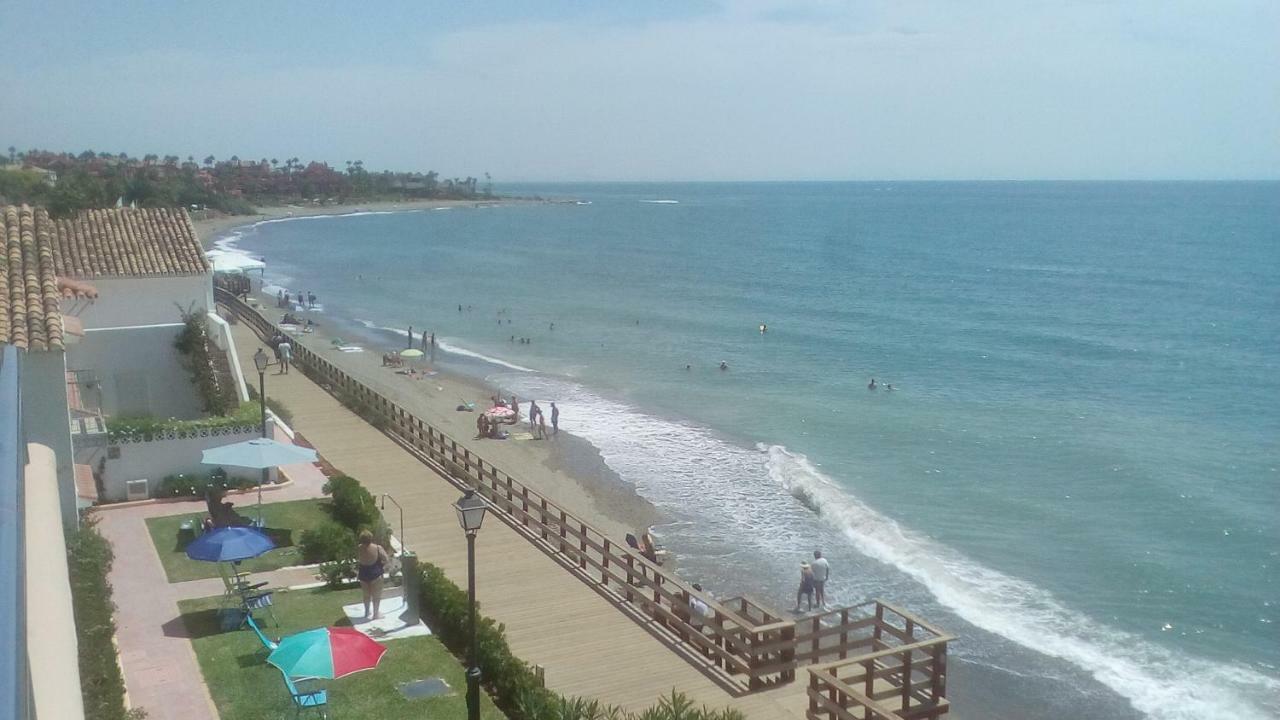 شقة Casa Cachita-En 1ª Linea De Playa إِستيبونا المظهر الخارجي الصورة