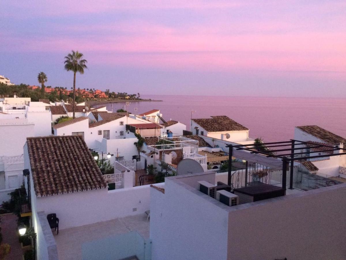 شقة Casa Cachita-En 1ª Linea De Playa إِستيبونا المظهر الخارجي الصورة